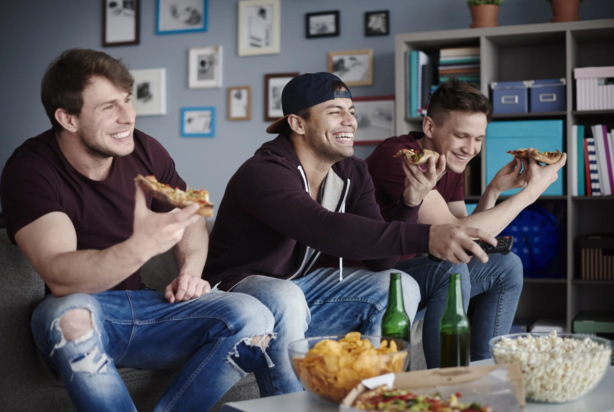 friends watching FIFA Club World Cup 2025 Live